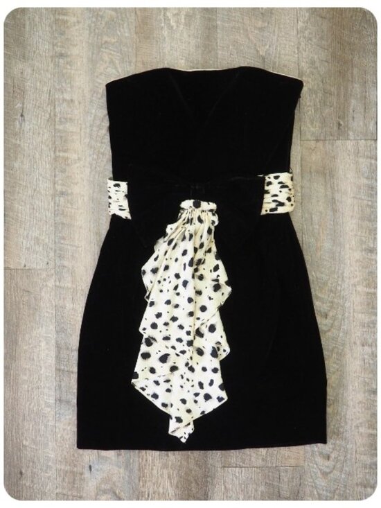 Vintage Dresses & Skirts - Vintage Silks by St. Gillian Black Strapless Velvet Mini Dress sz 8